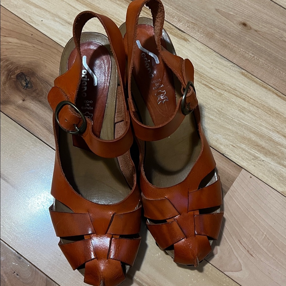 Women's Cognac Colour Leather Sandals - Picture 15 of 17